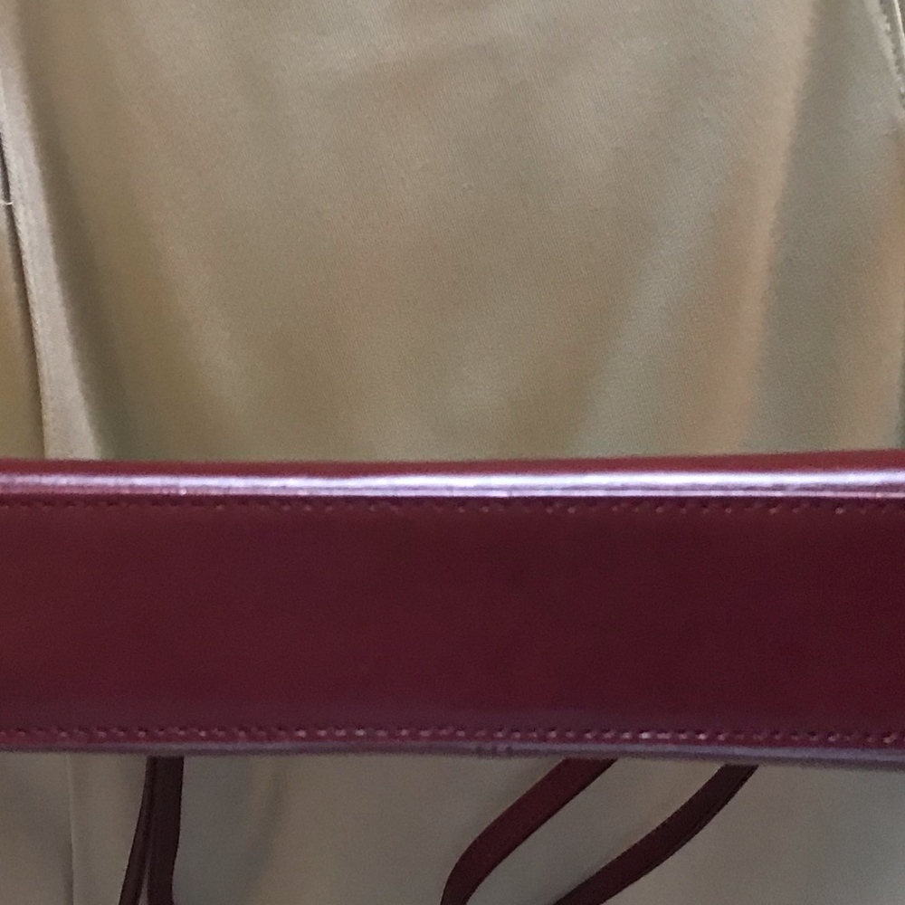 Kenneth Cole Burgundy Genuine Leather Purse - Picture 4 of 5